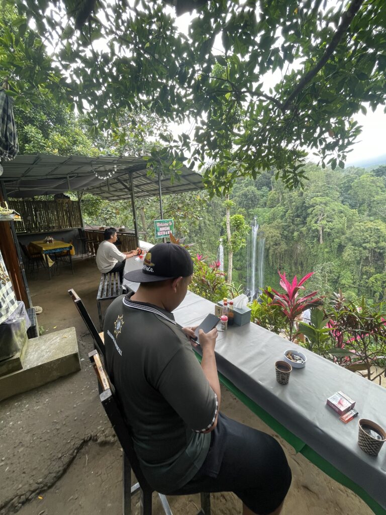 Medium Trekking Experience at Sekumpul Waterfall with a Local Guide from Sekumpul Village