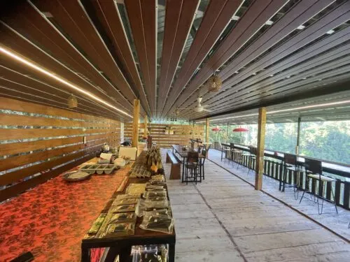 Hanging Resto & Waterfall Experience